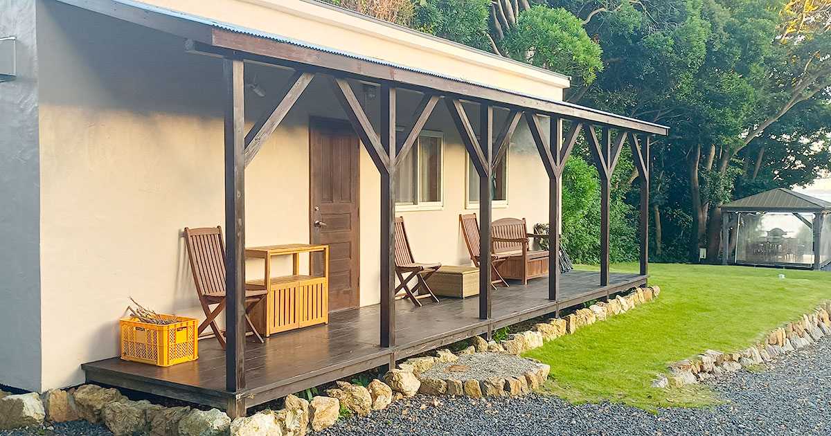 【柴犬のはなし】贅沢1棟貸し！ペット泊まれるコテージ「カレント志摩」レビュー｜スタジオ・ボウズ